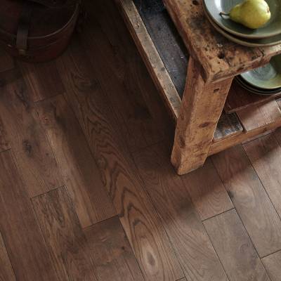 Woodpecker York Solid Oak Flooring - Tawny Oak (Brushed & Matt Lacquered)
